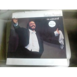 Luciano Pavarotti In Concert